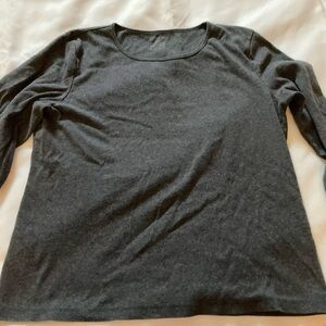 Jones New York Sport top Dark Heather Gray